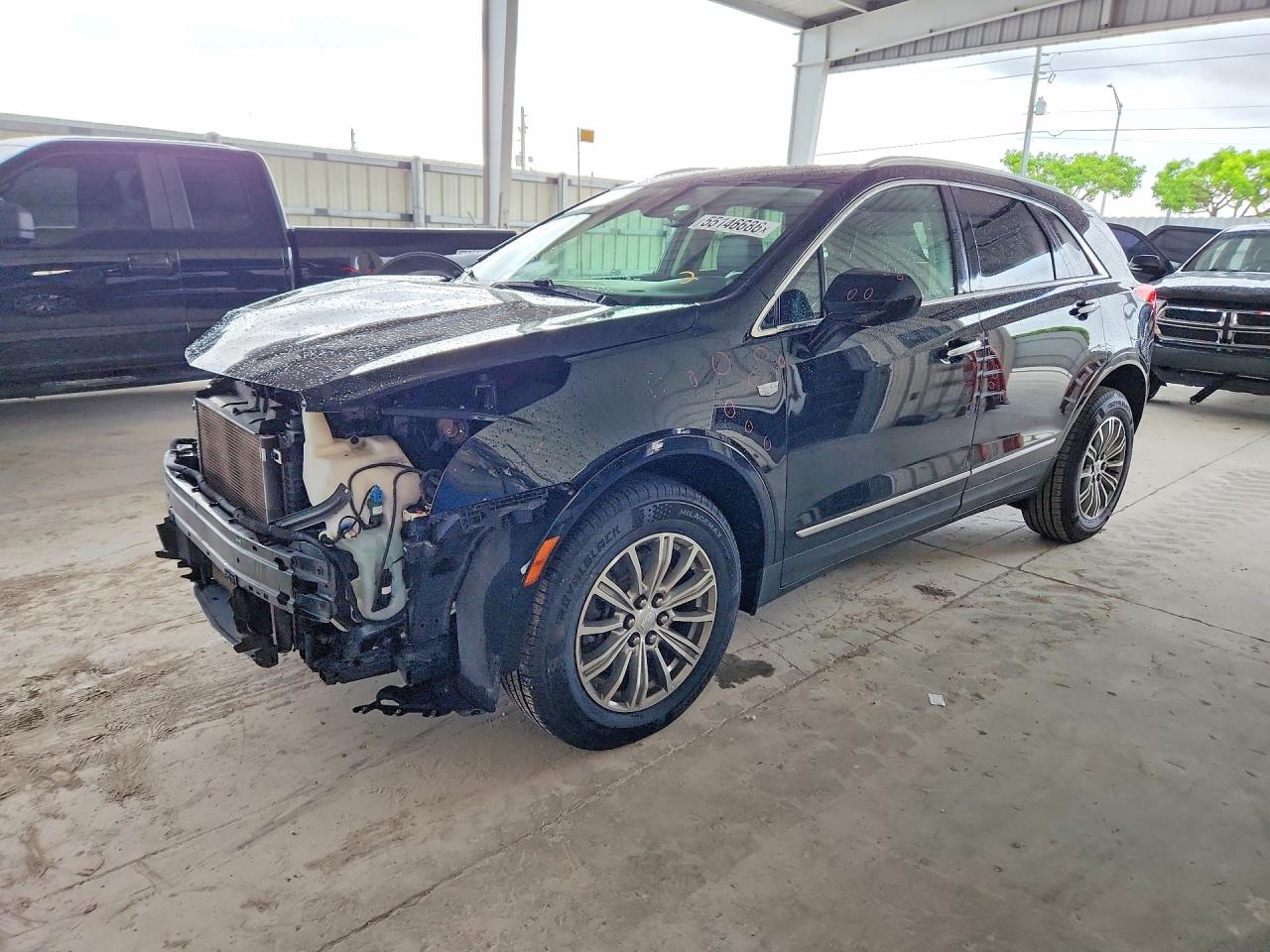 Salvage Cadillac XT5 Image