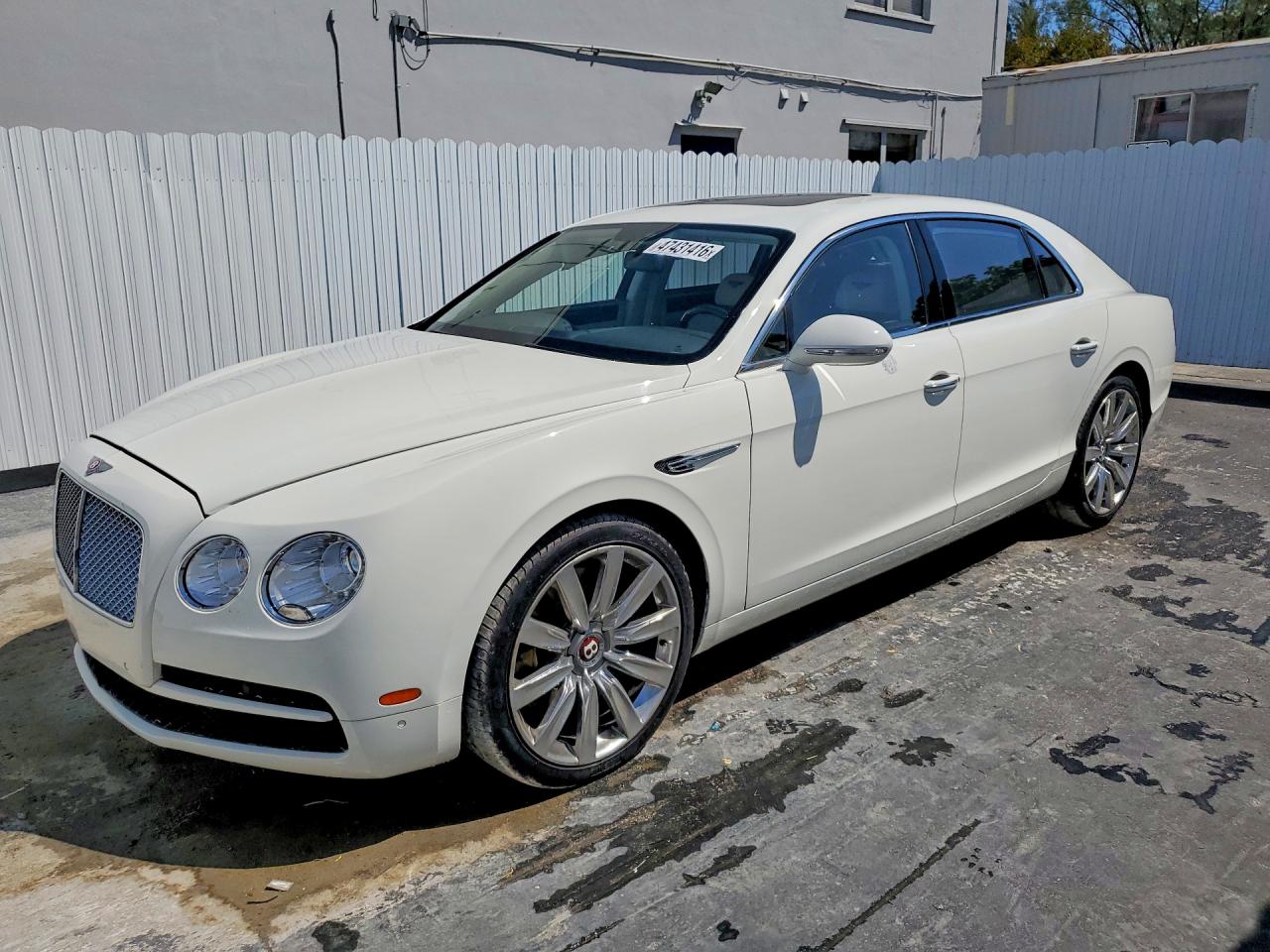 Salvage Bentley Flying Spur Image