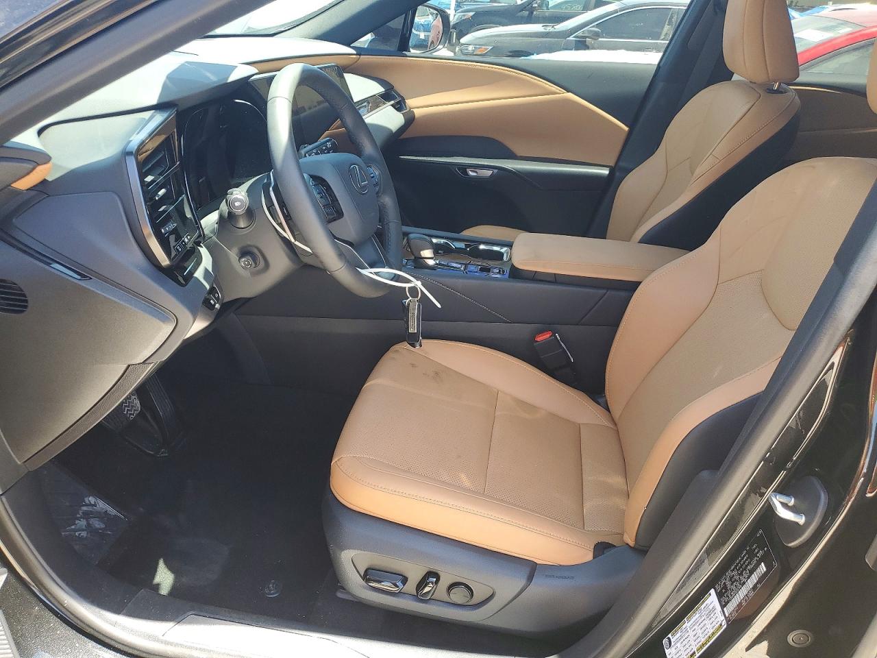 Lexus RX Base