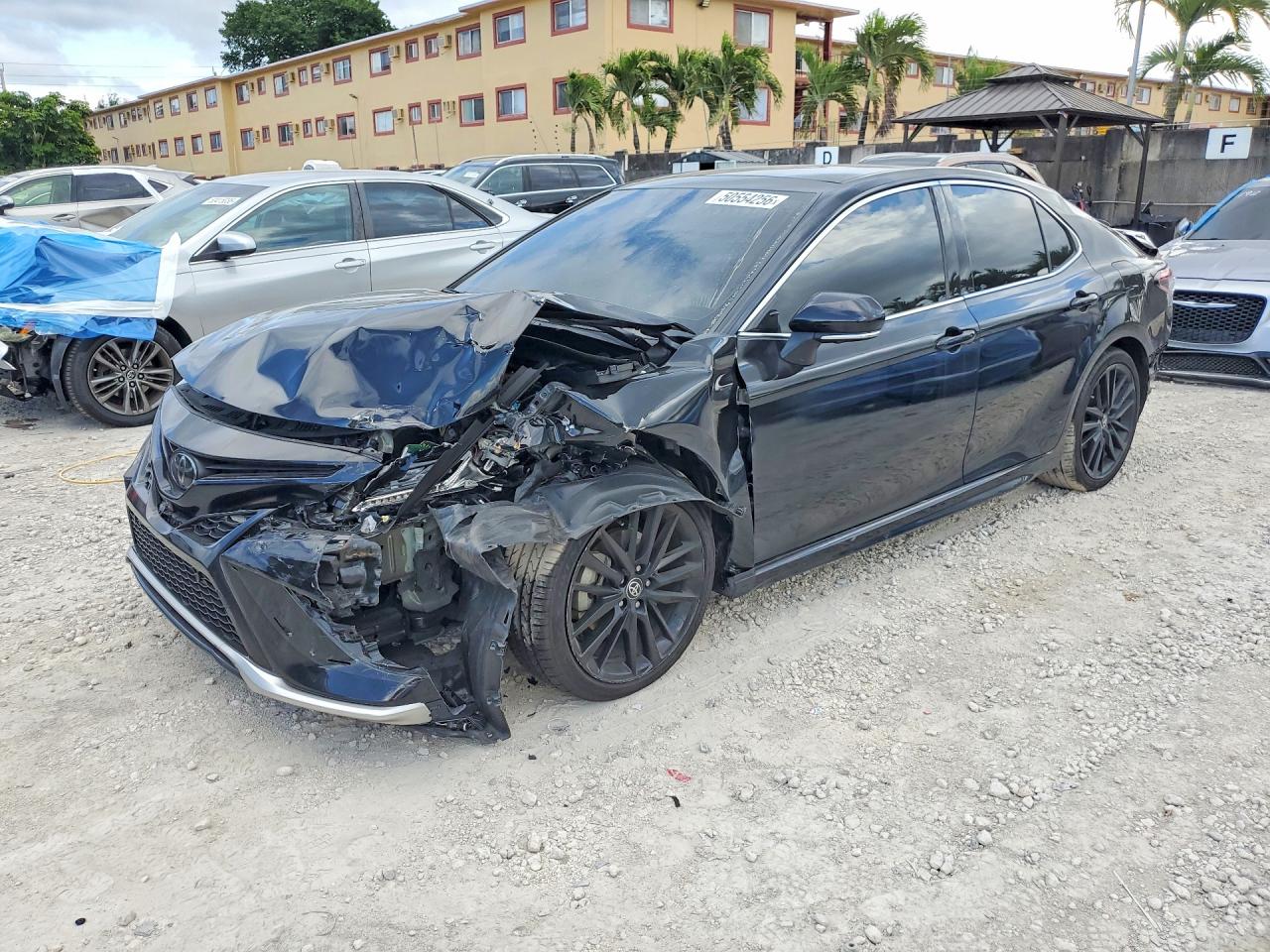 Salvage Toyota Camry Image