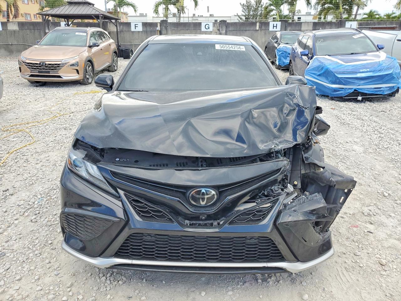 Toyota Camry Xse