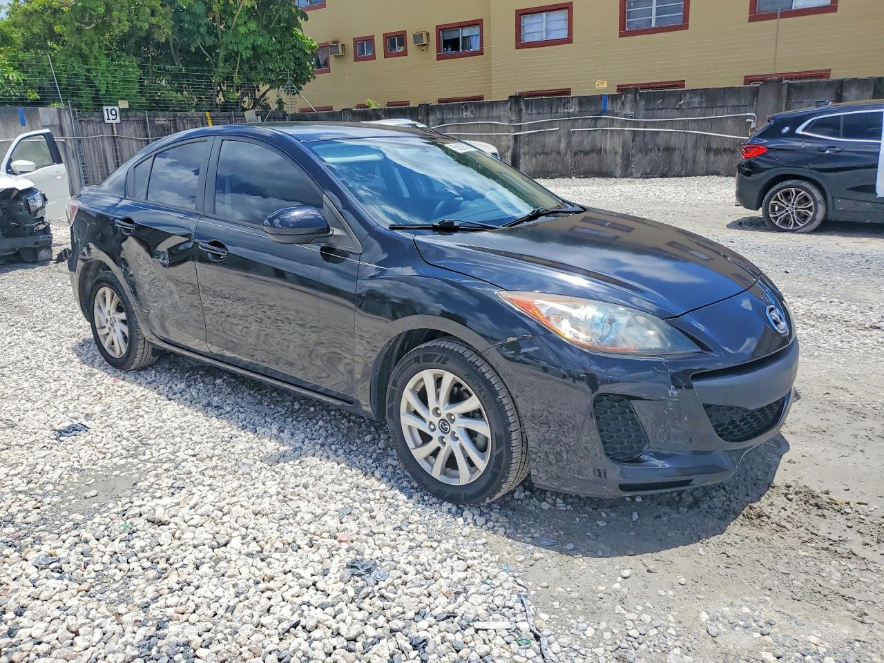Mazda 3 I