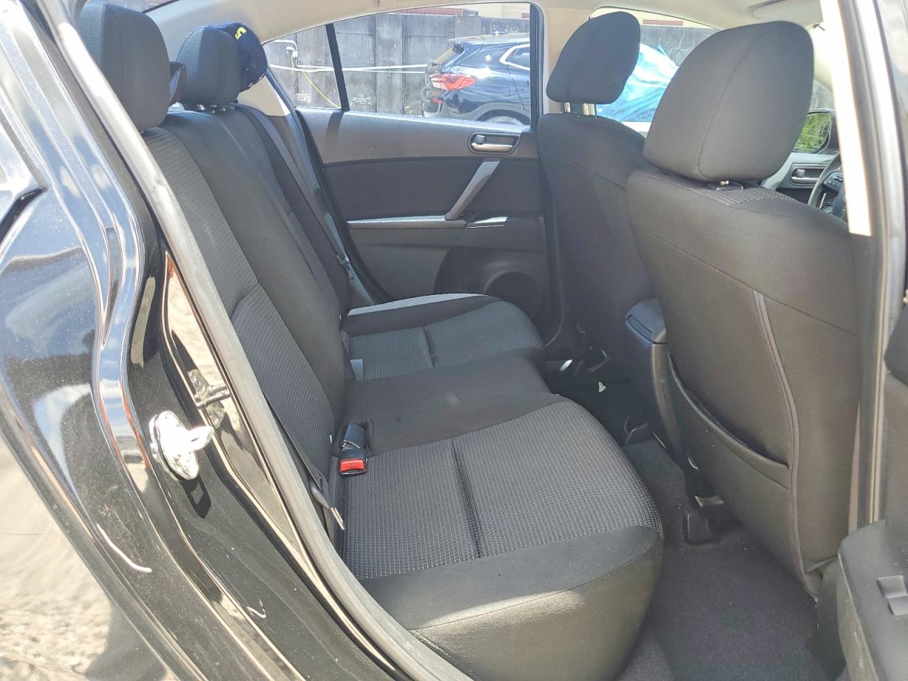 Mazda 3 I