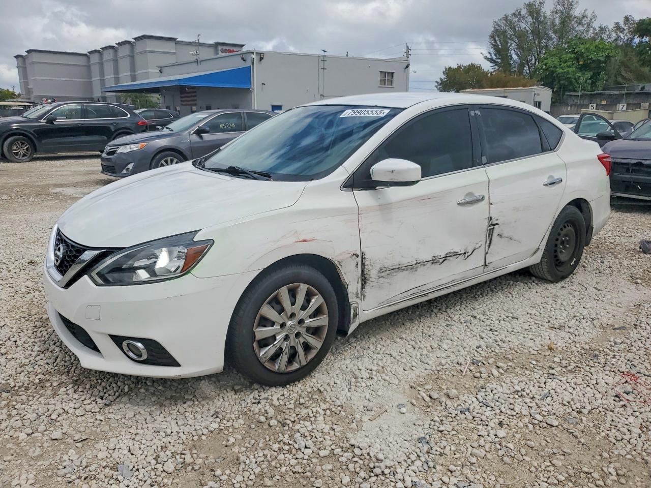 Salvage Nissan Sentra Image