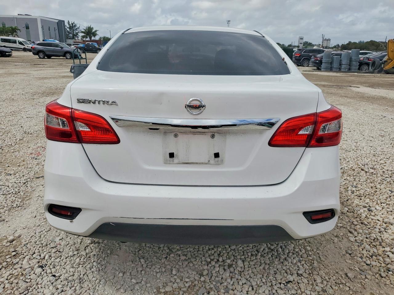 Nissan Sentra S