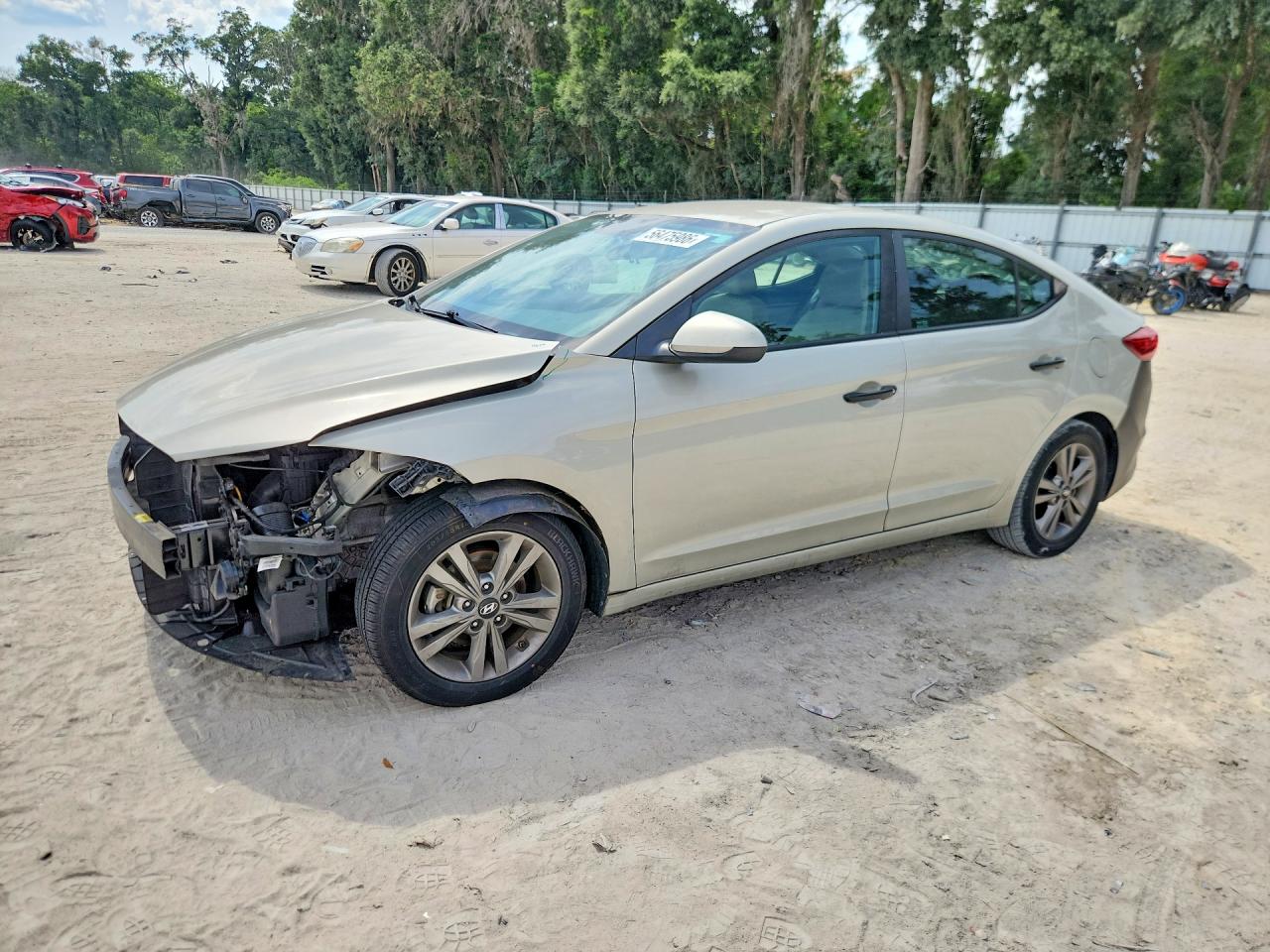 Salvage Hyundai ELANTRA Image