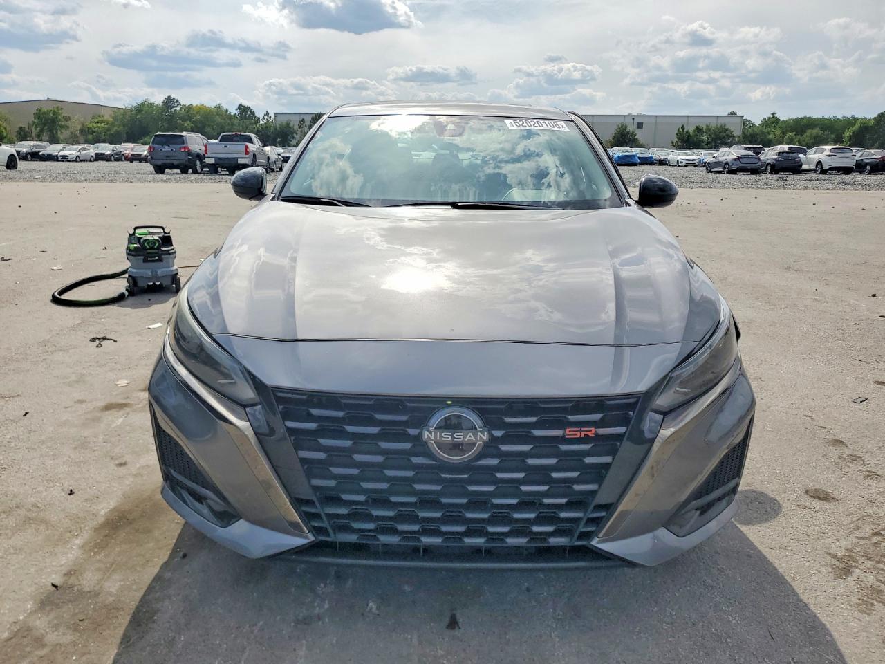 Nissan Altima Sr