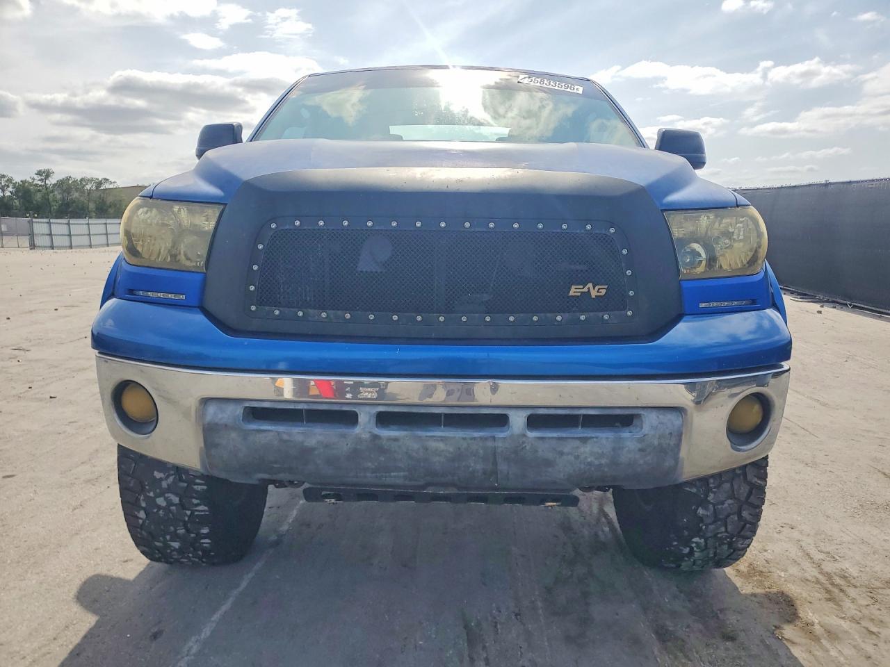 Toyota Tundra Double Cab Sr5