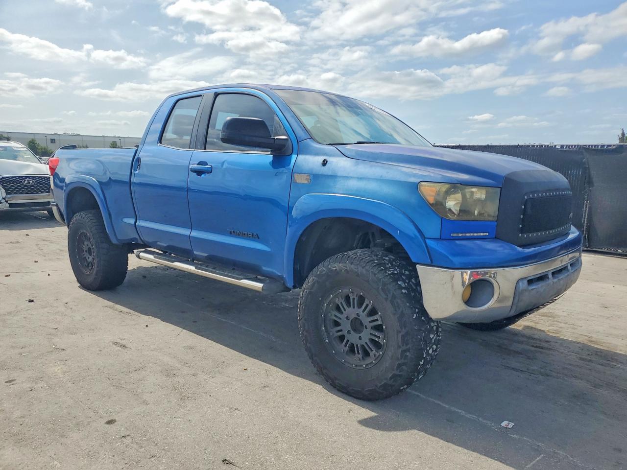 Toyota Tundra Double Cab Sr5