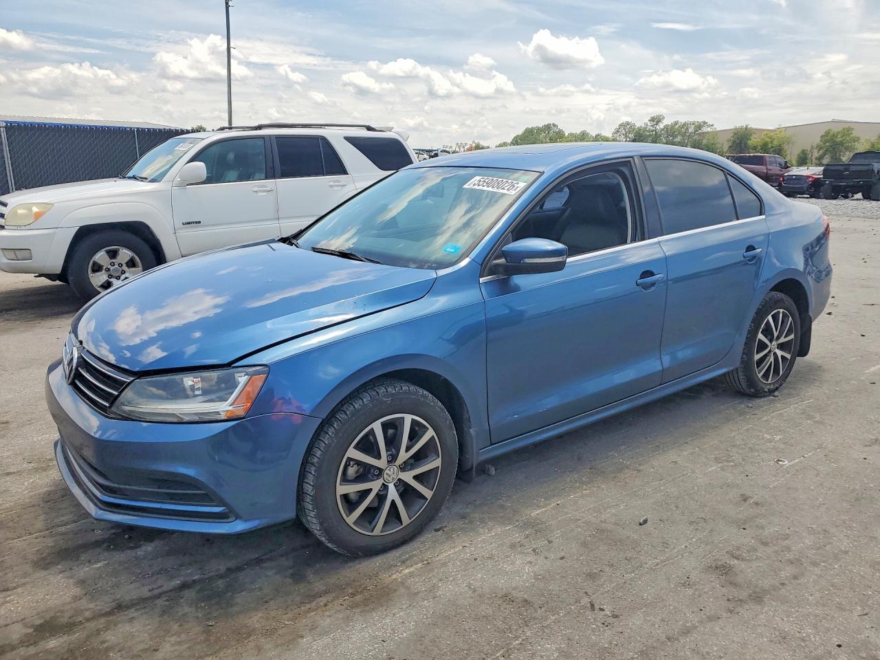 Salvage Volkswagen Jetta Image