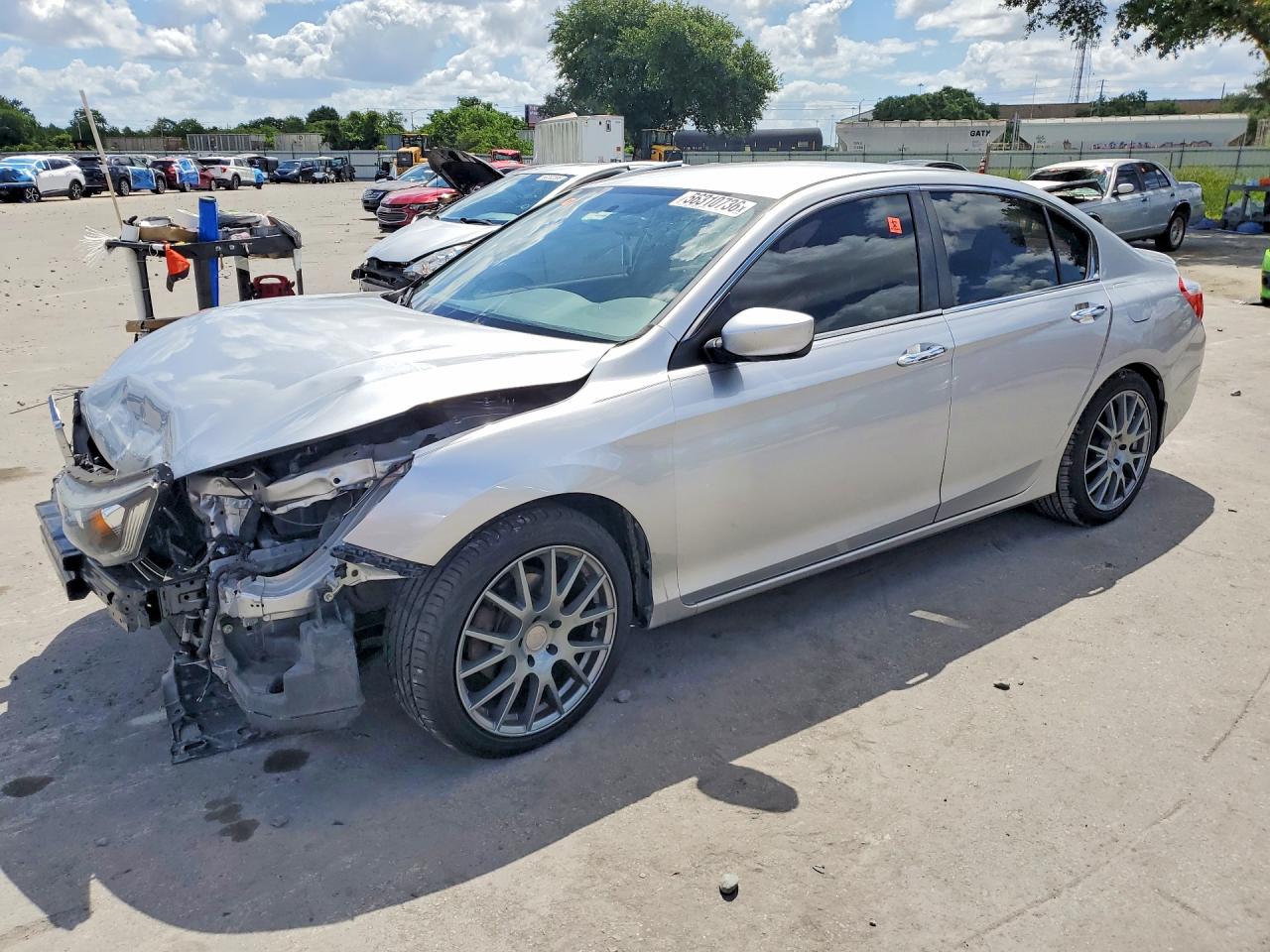 Salvage Honda Accord Image