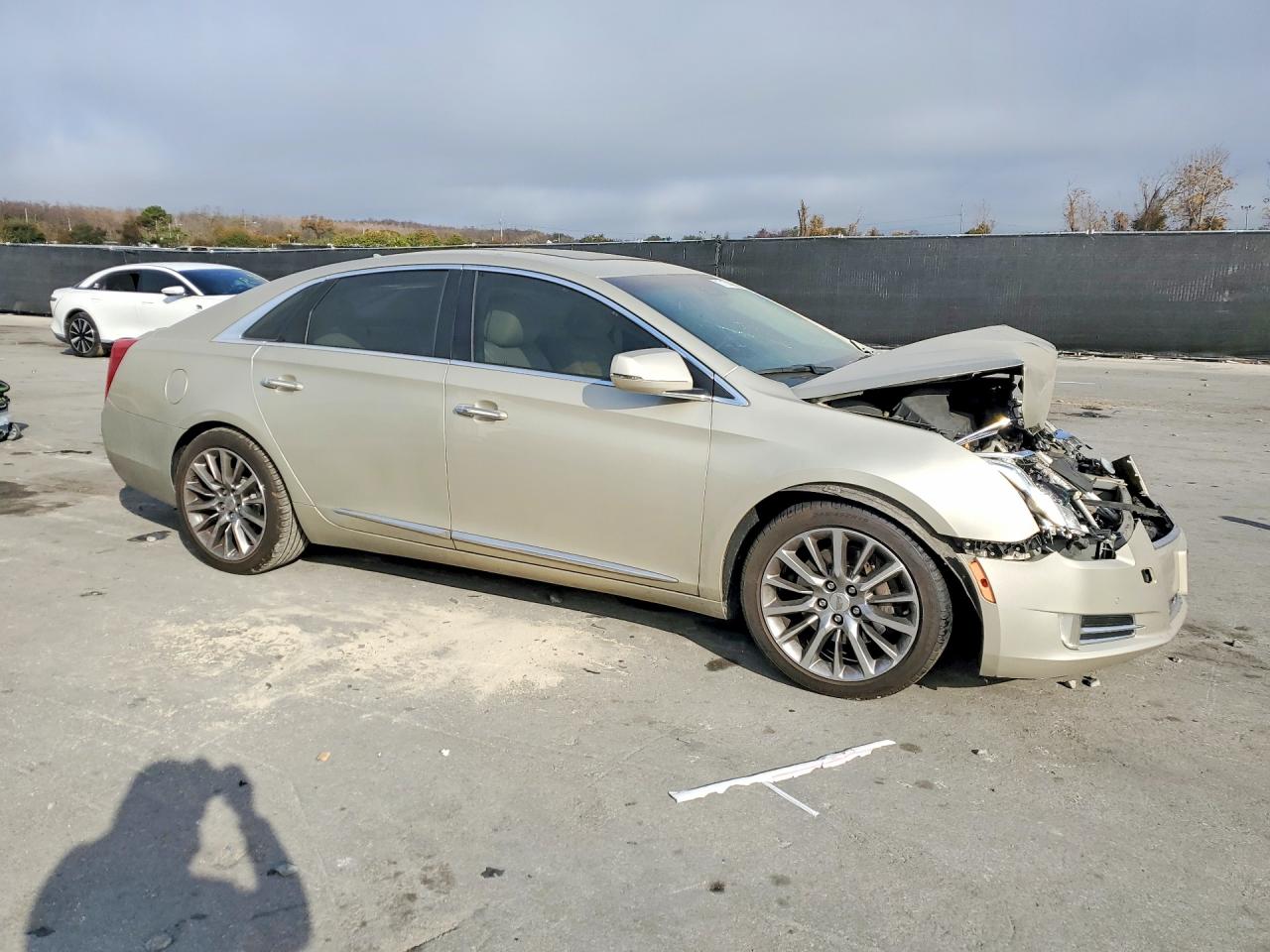 Cadillac XTS Luxury Collection