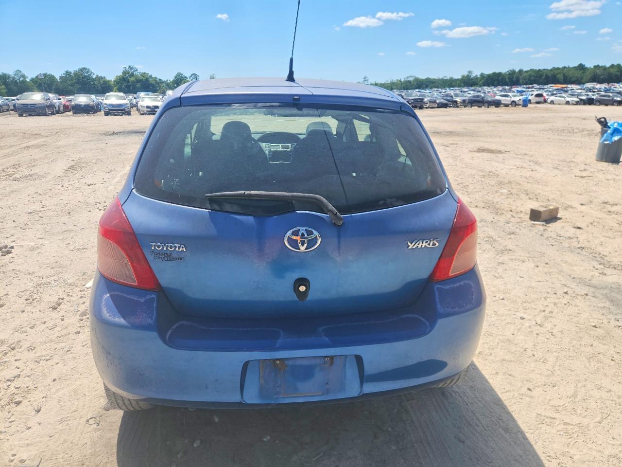 Toyota Yaris Base