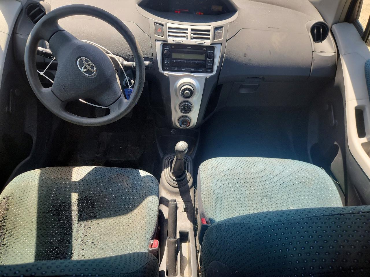 Toyota Yaris Base