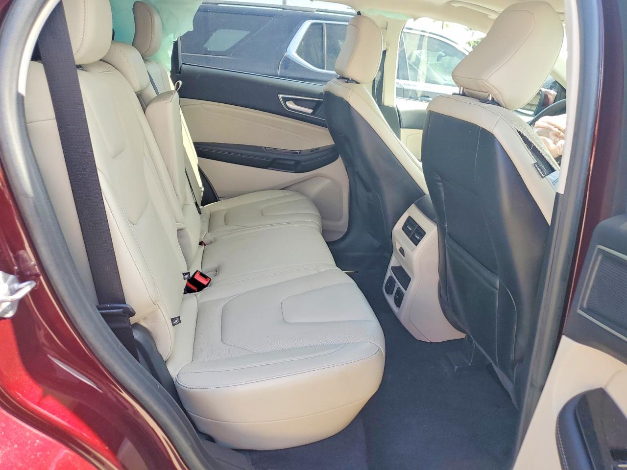Ford Edge Titanium