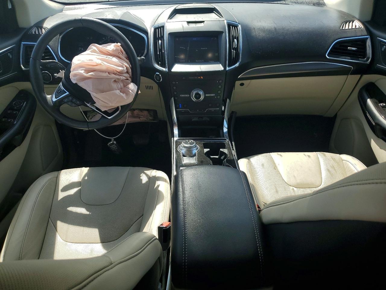 Ford Edge Titanium