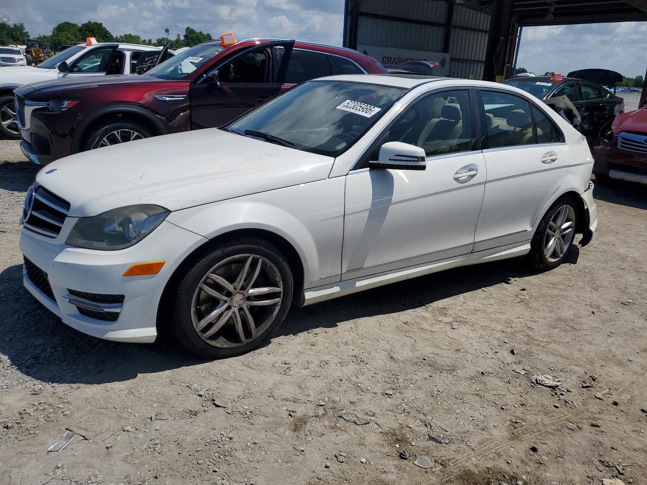 Salvage Mercedes-Benz C-Class Image