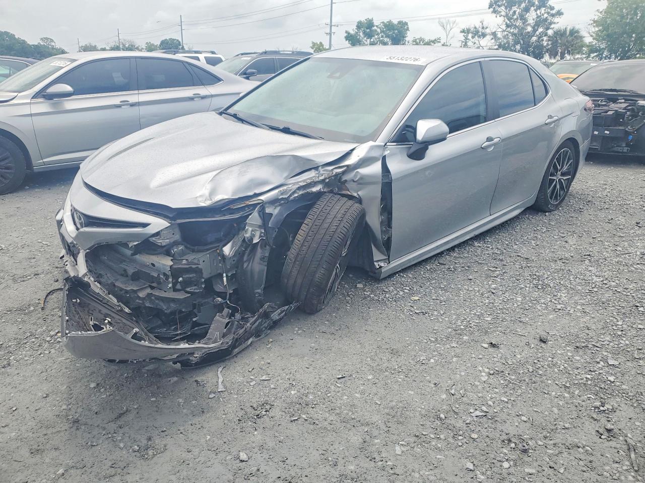 Salvage Toyota Camry Image