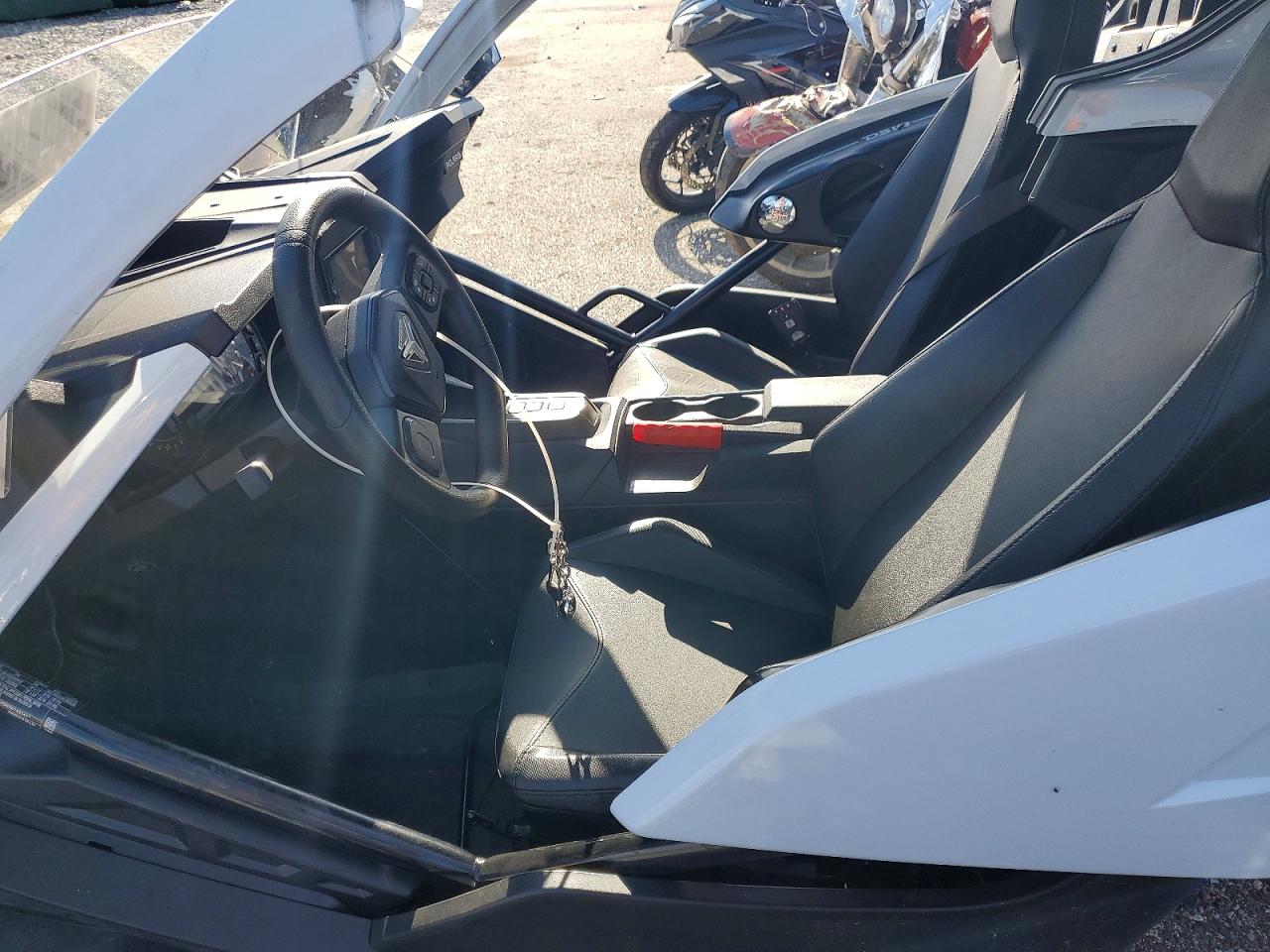 Polaris Slingshot S With Technology Package