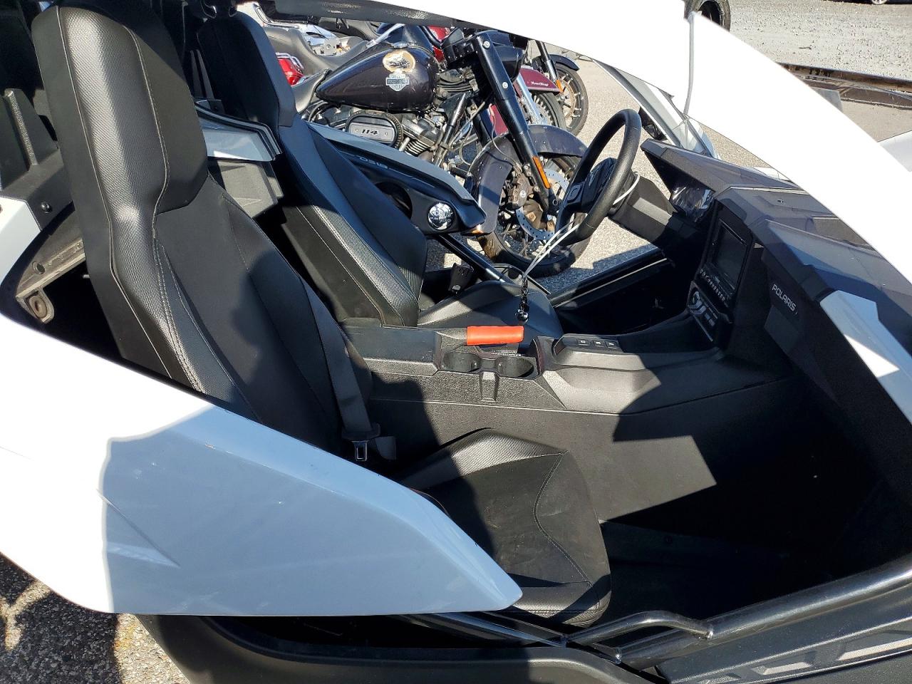 Polaris Slingshot S With Technology Package