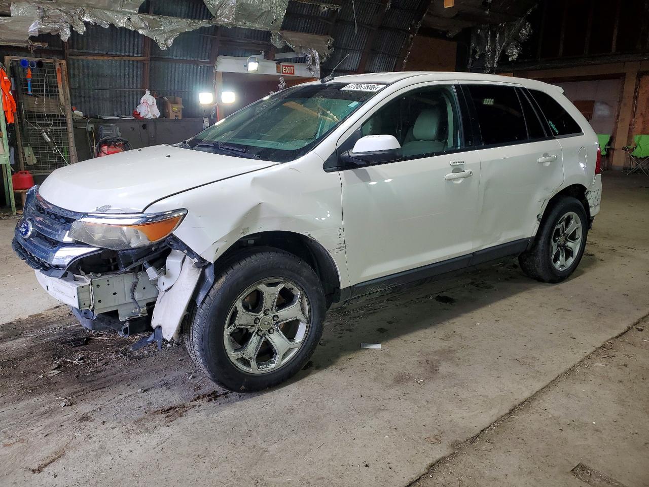 Salvage Ford Edge Image