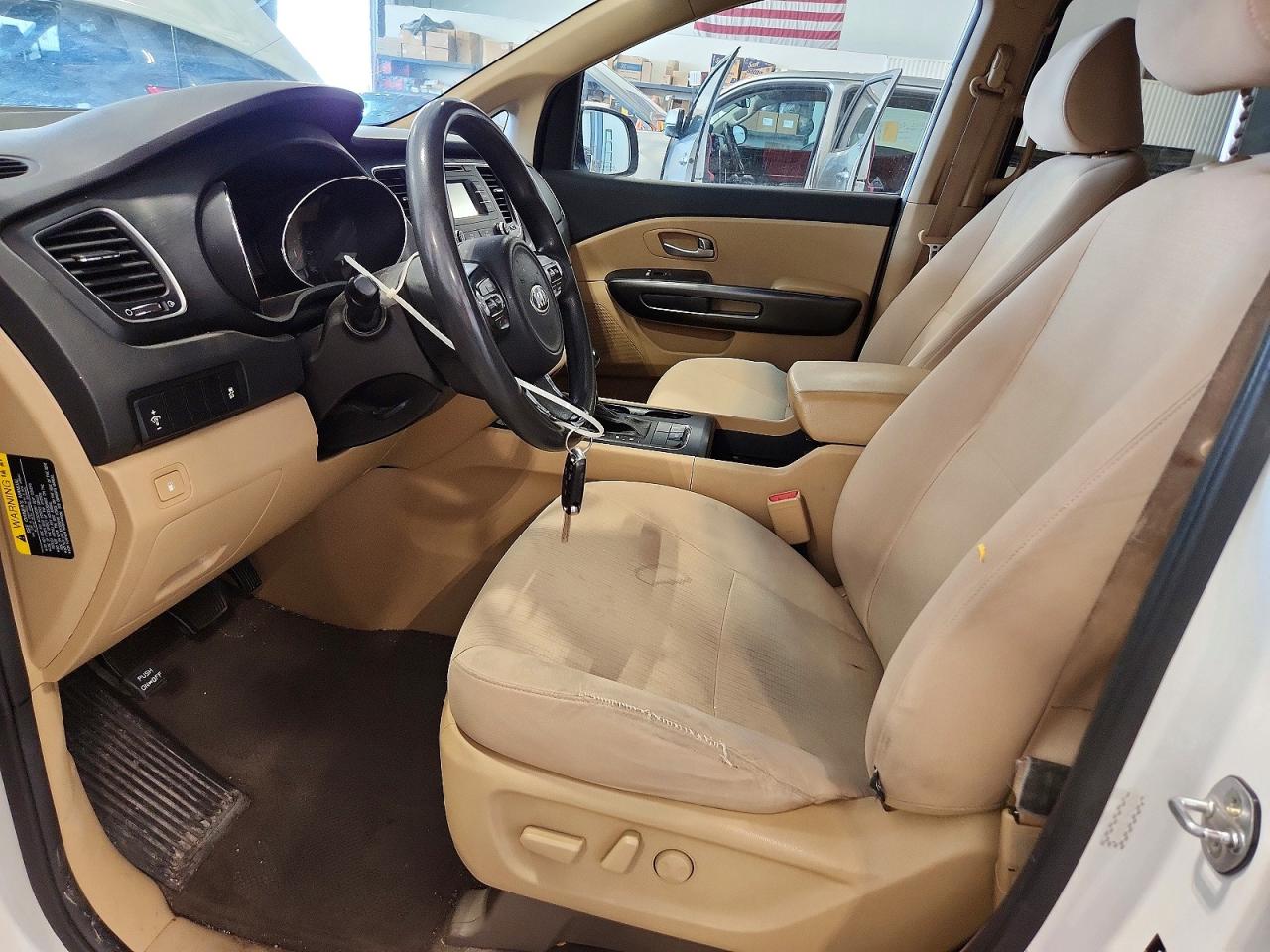 Kia Sedona Lx