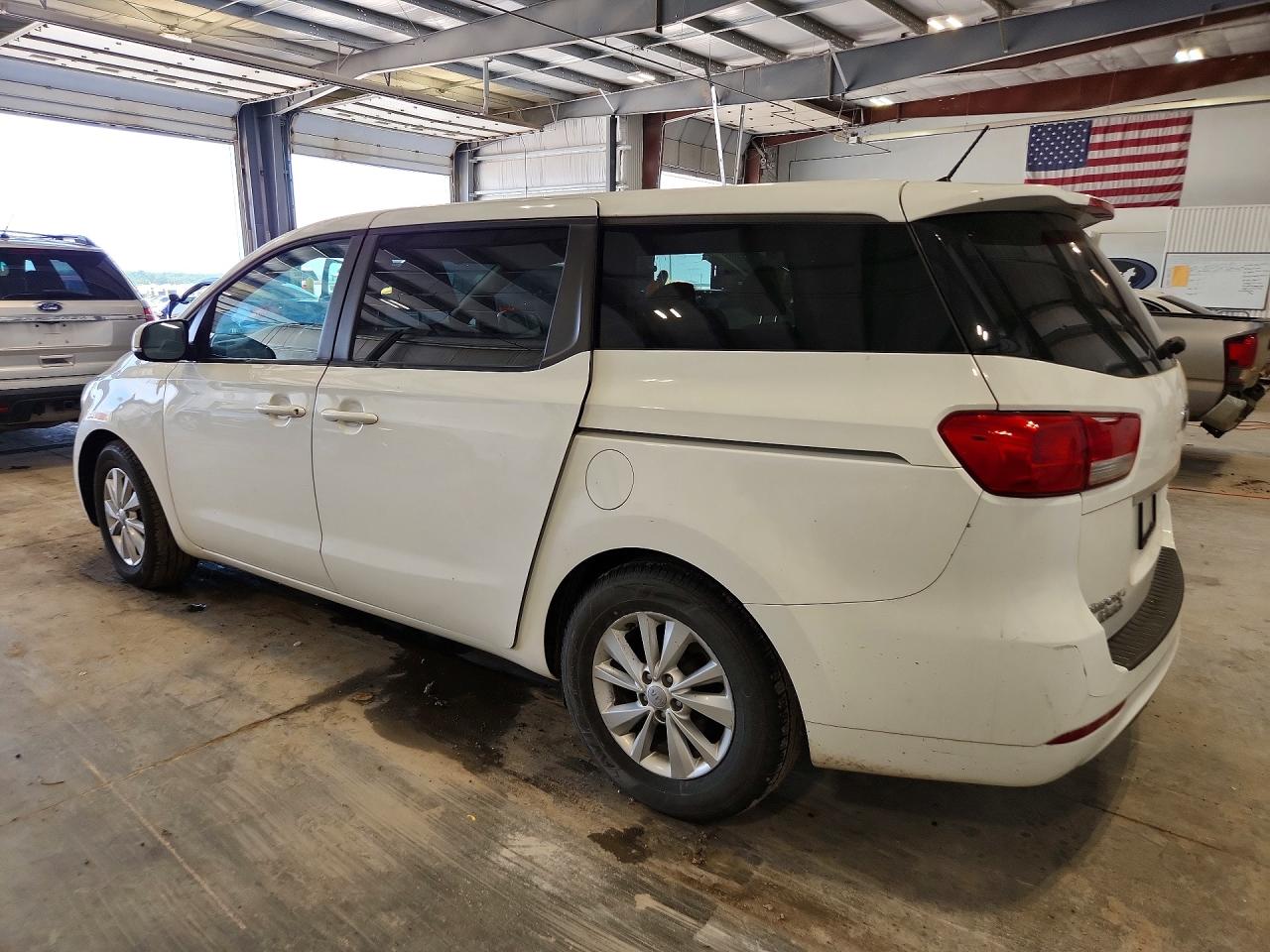 Kia Sedona Lx