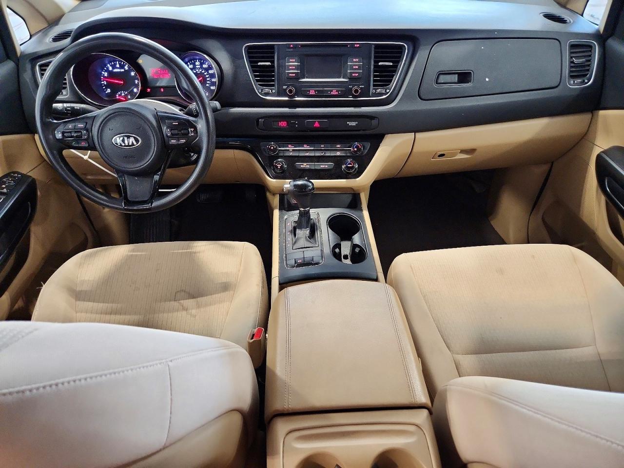 Kia Sedona Lx