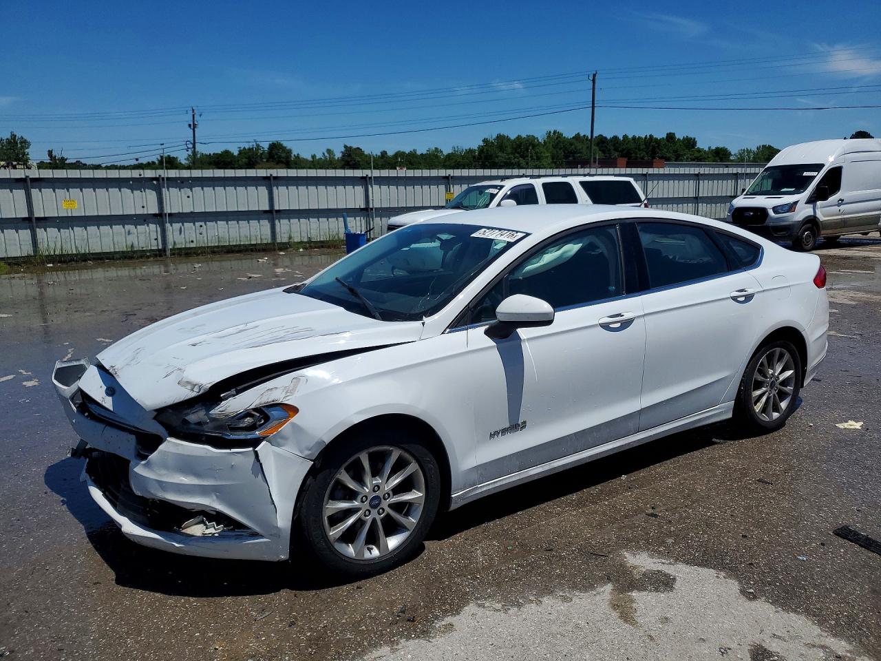 Salvage Ford Fusion Image