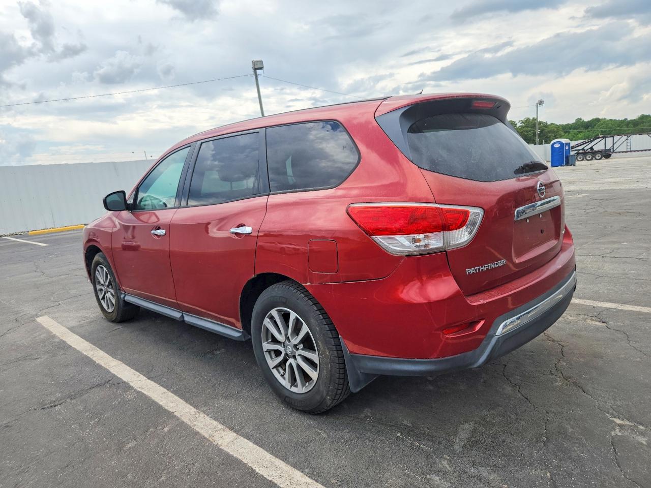 Nissan Pathfinder S