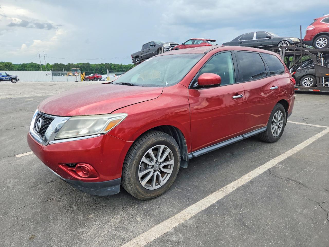 Salvage Nissan Pathfinder Image
