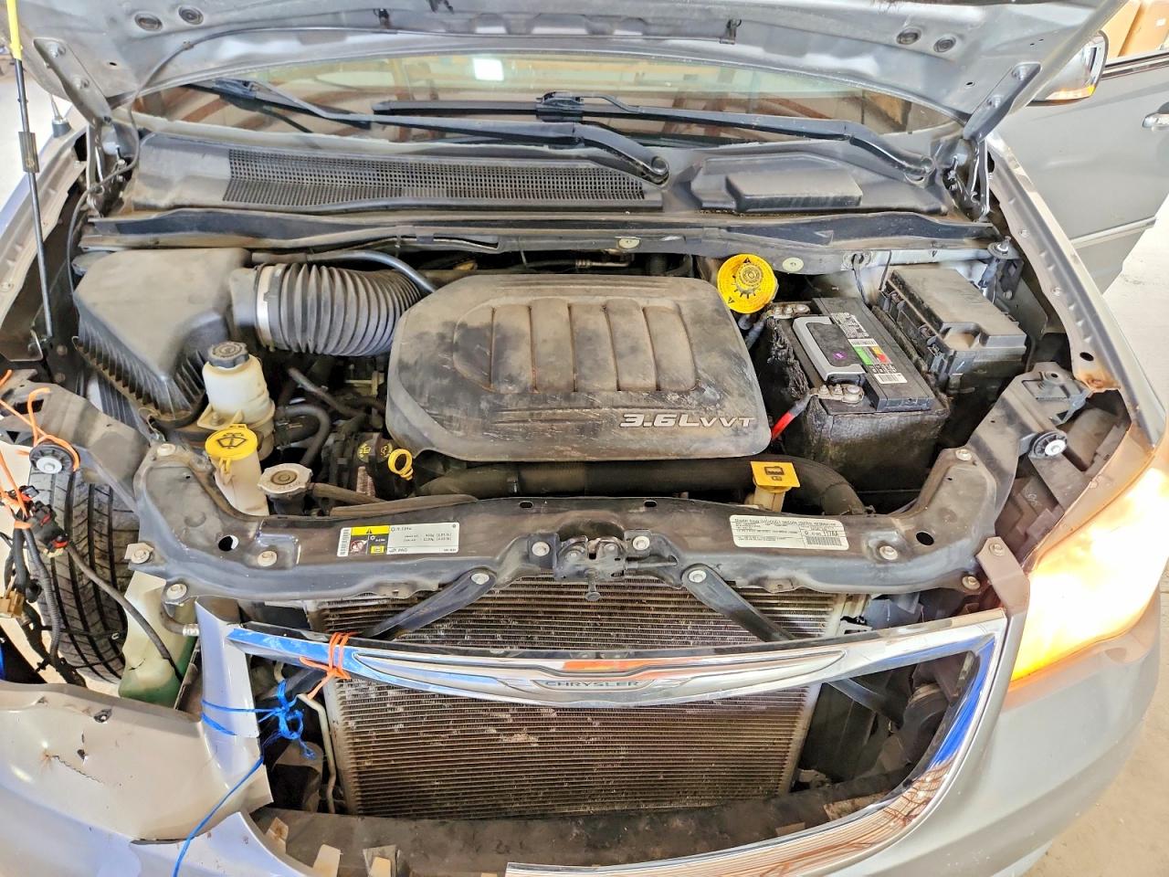 Chrysler Minivan Touring L