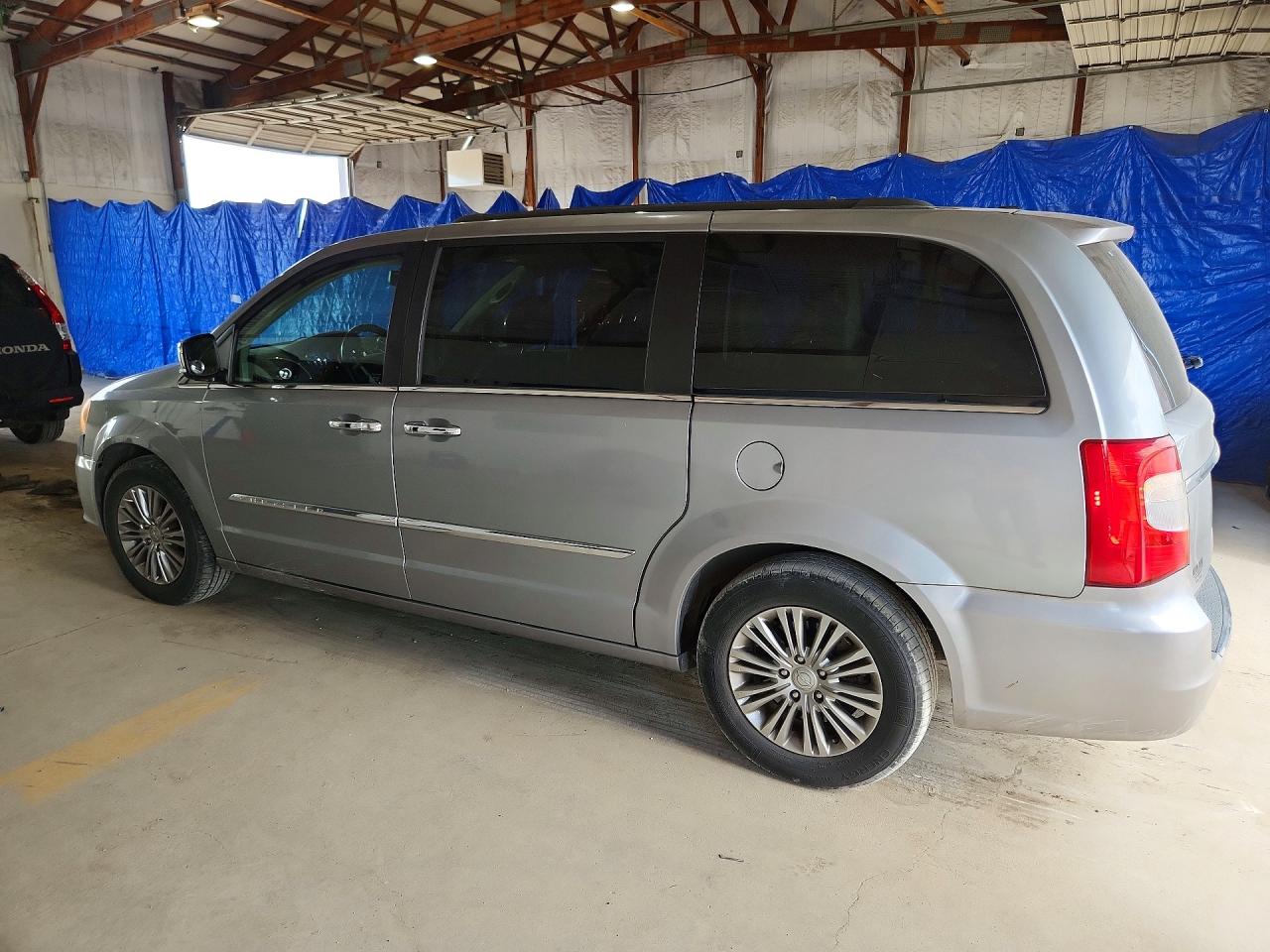 Chrysler Minivan Touring L