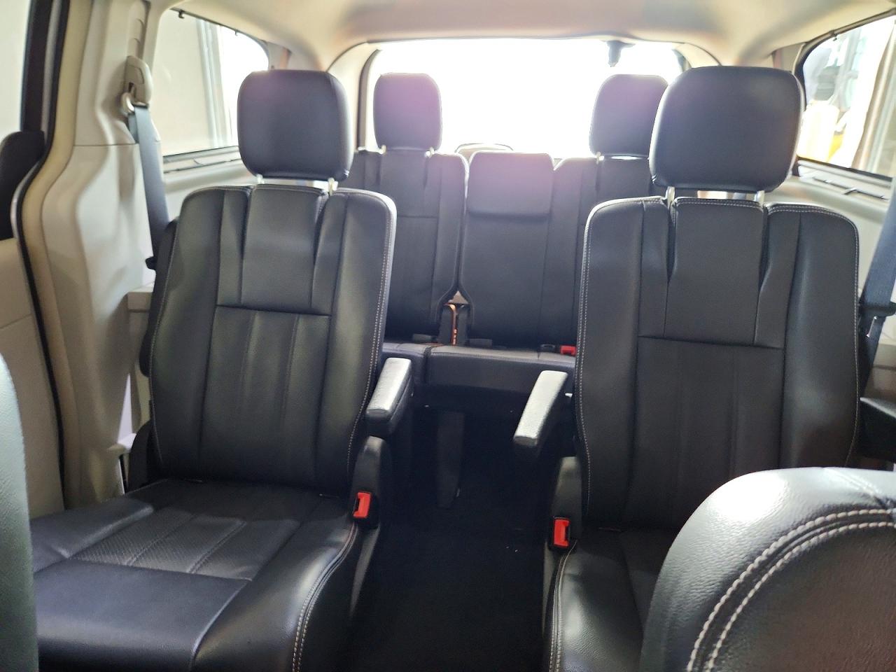Chrysler Minivan Touring L