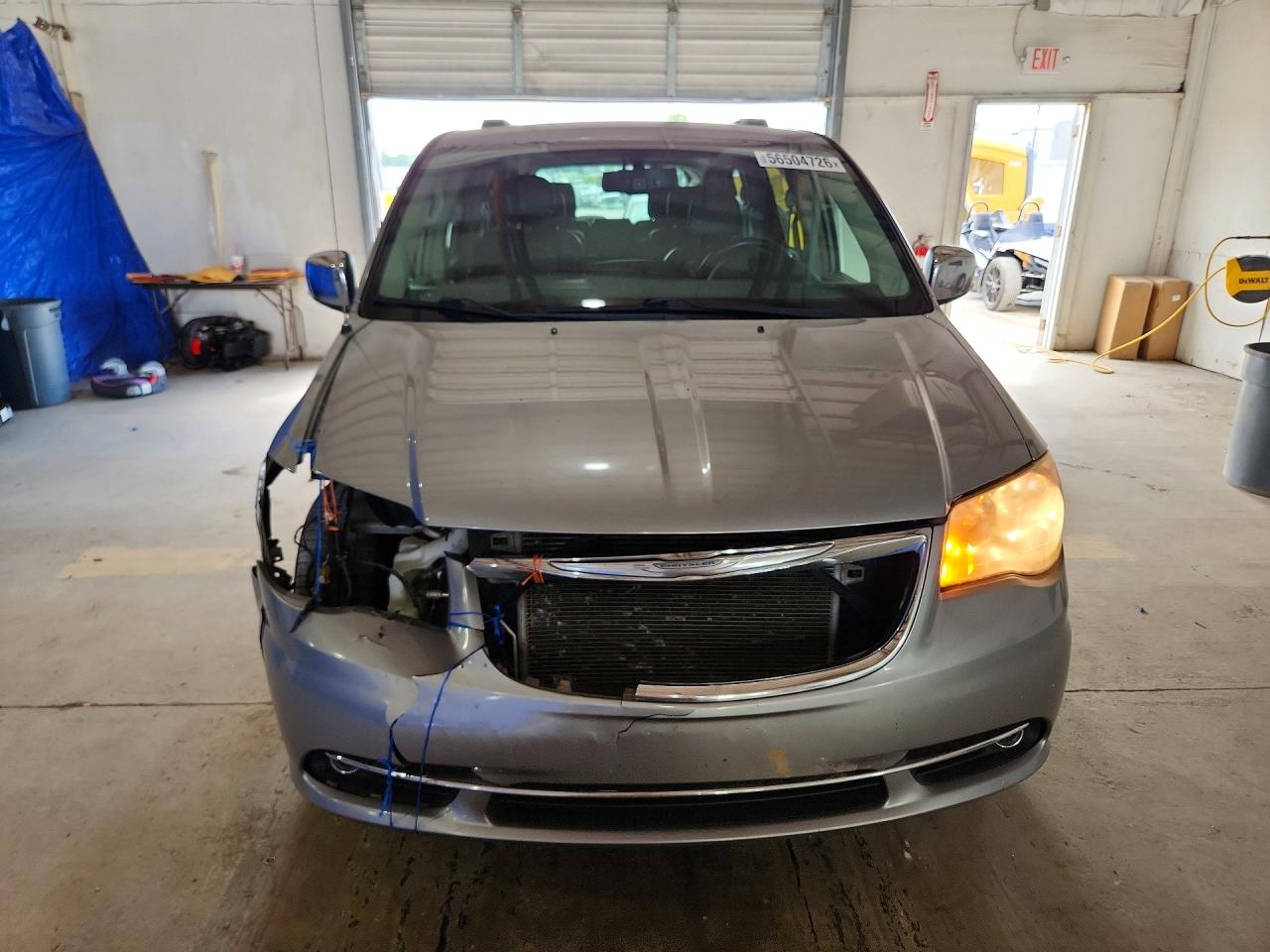 Chrysler Minivan Touring L