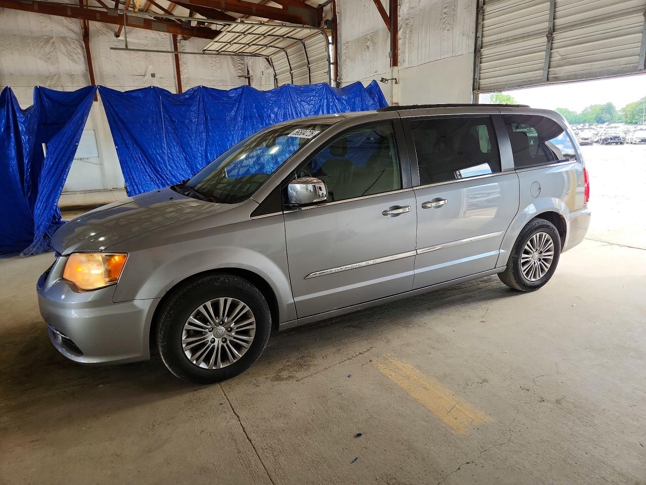 Salvage Chrysler Minivan Image