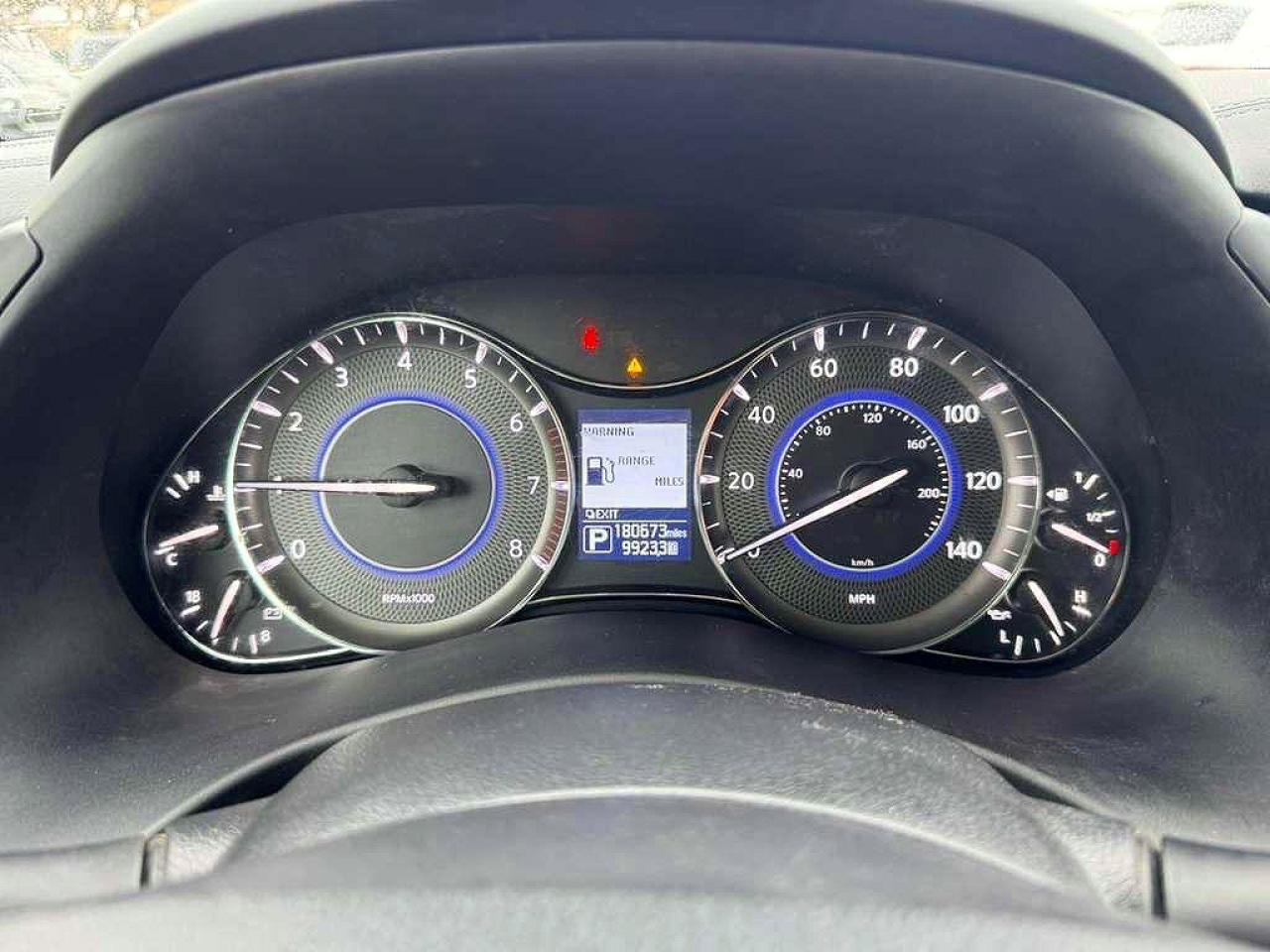 INFINITI Qx Luxe