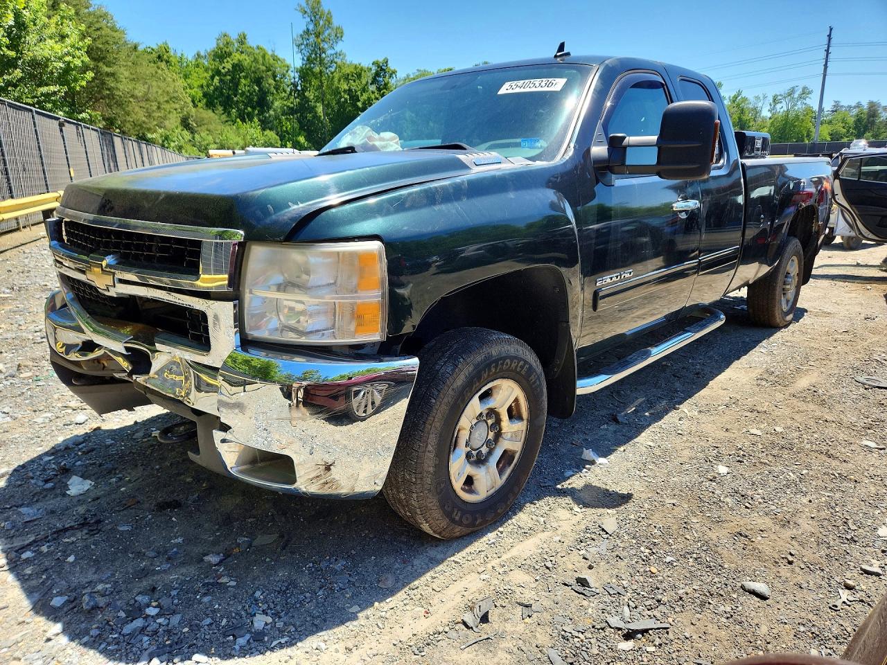 Salvage Chevrolet Silverado Image