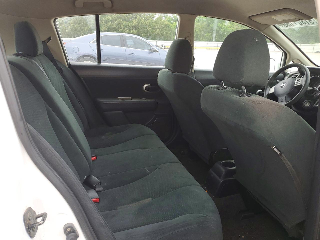 Nissan Versa 1.8 S