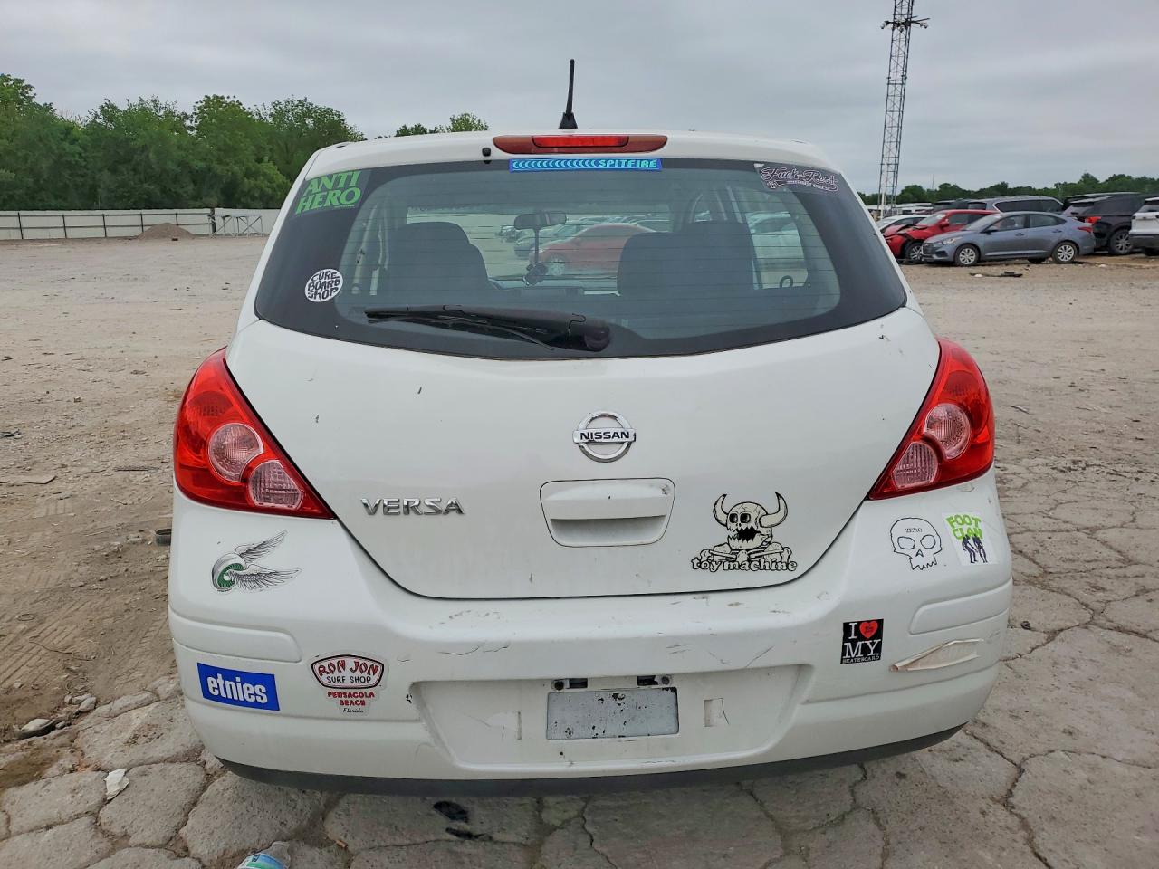 Nissan Versa 1.8 S