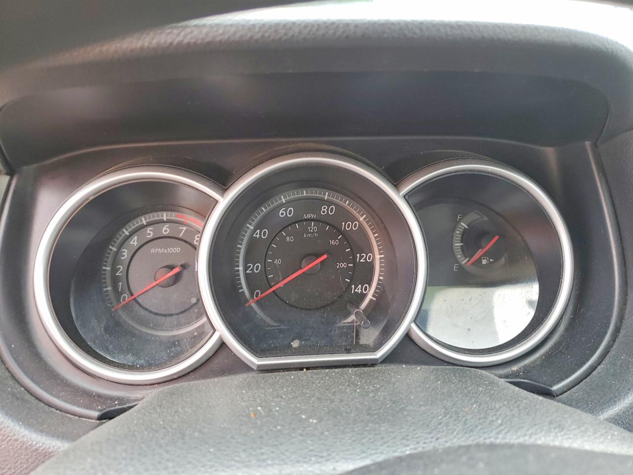 Nissan Versa 1.8 S