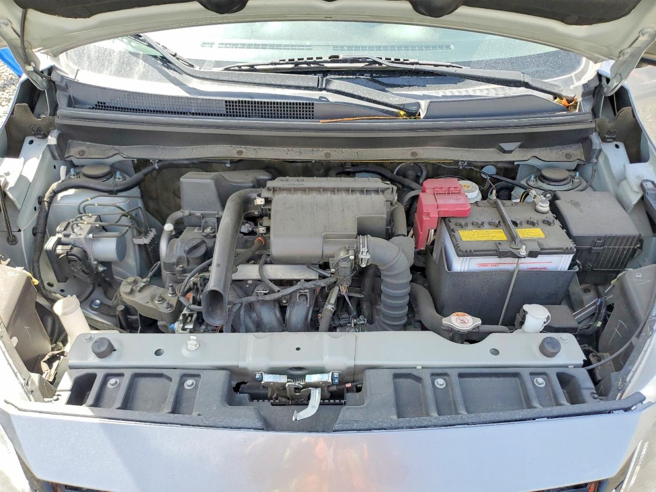 Mitsubishi Mirage Es