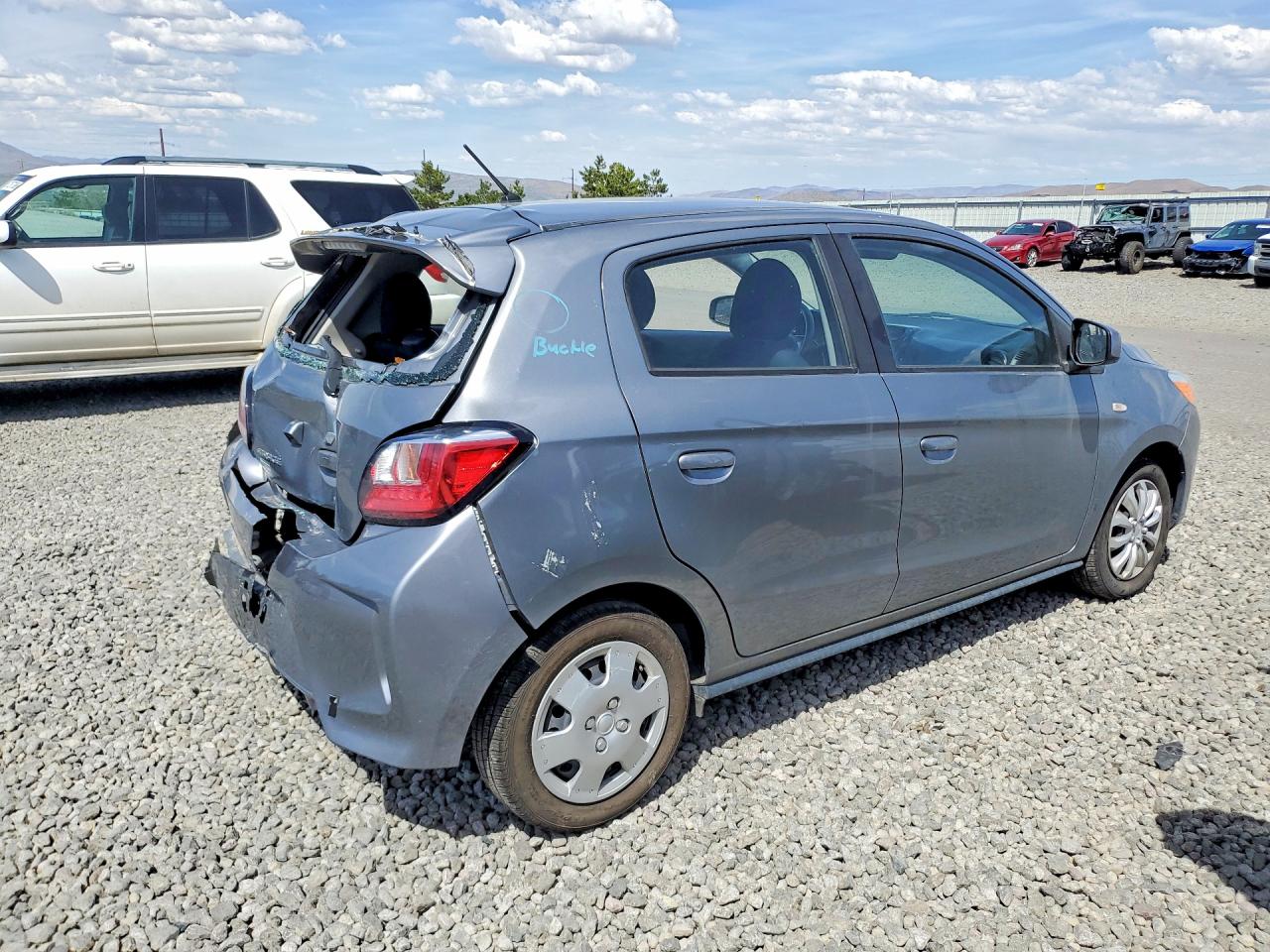 Mitsubishi Mirage Es
