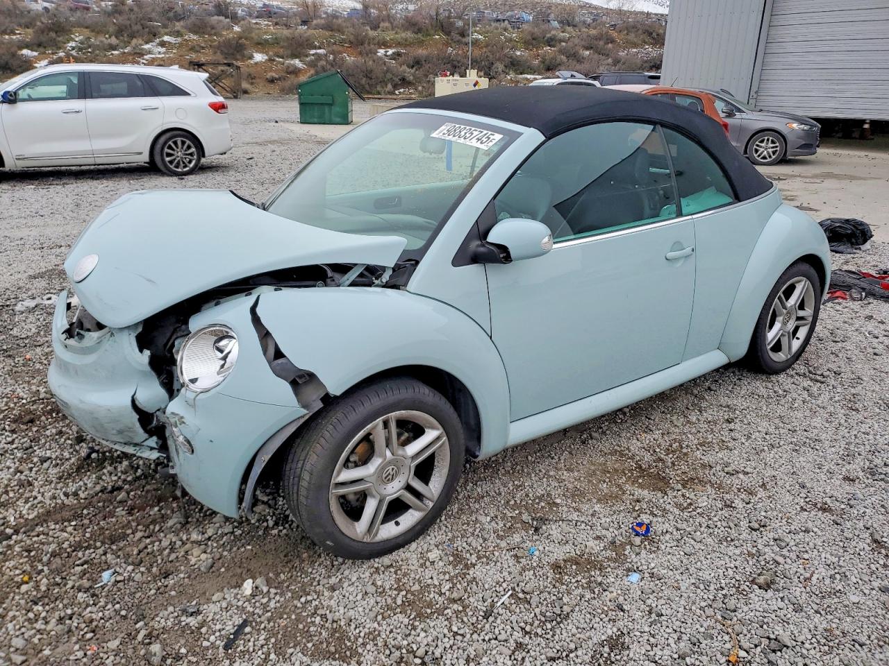 Salvage Volkswagen Beetle Image