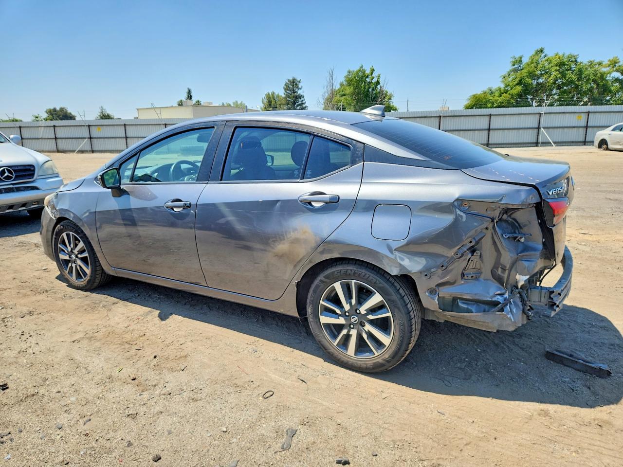 Nissan Versa Sv