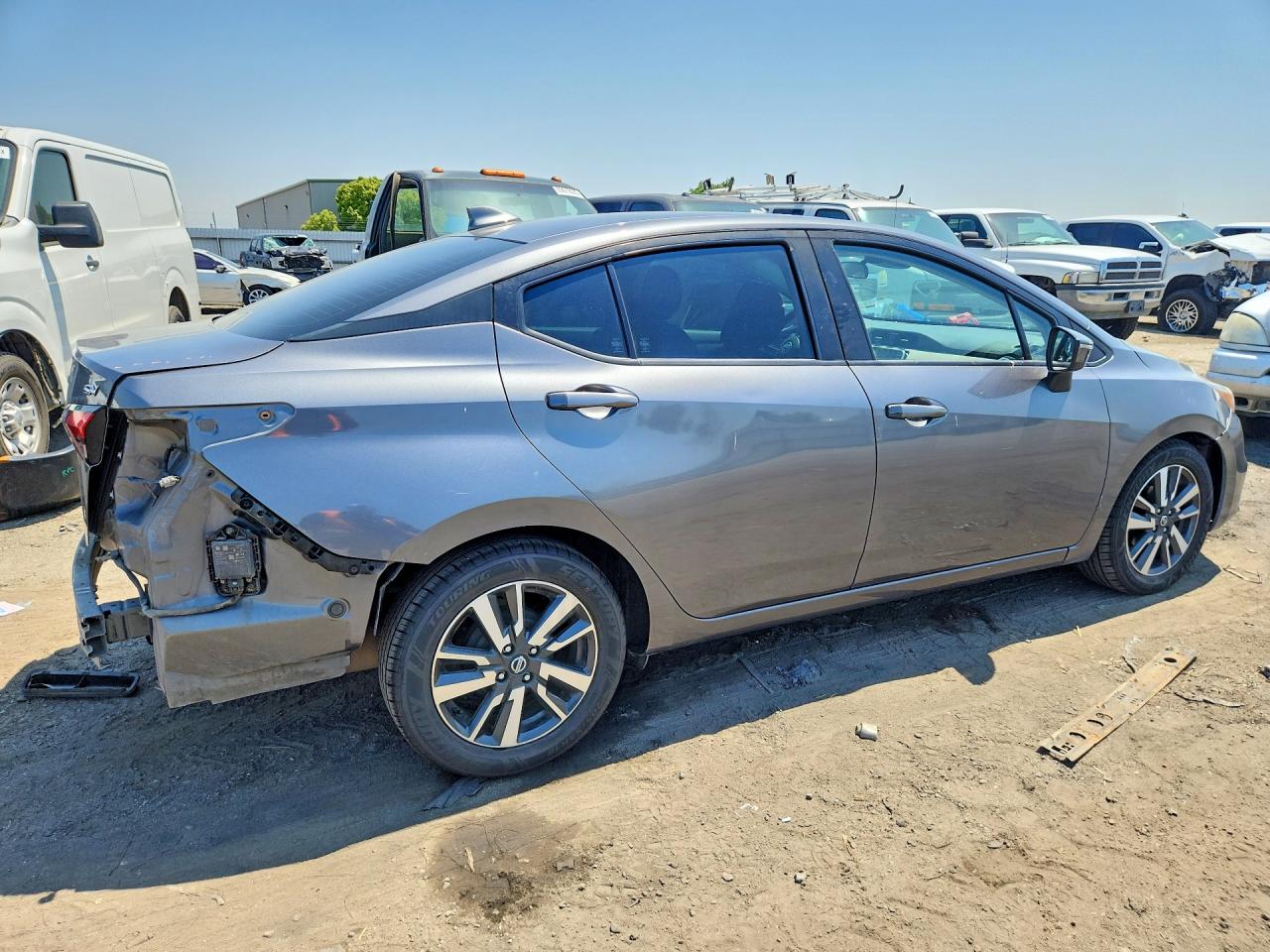 Nissan Versa Sv
