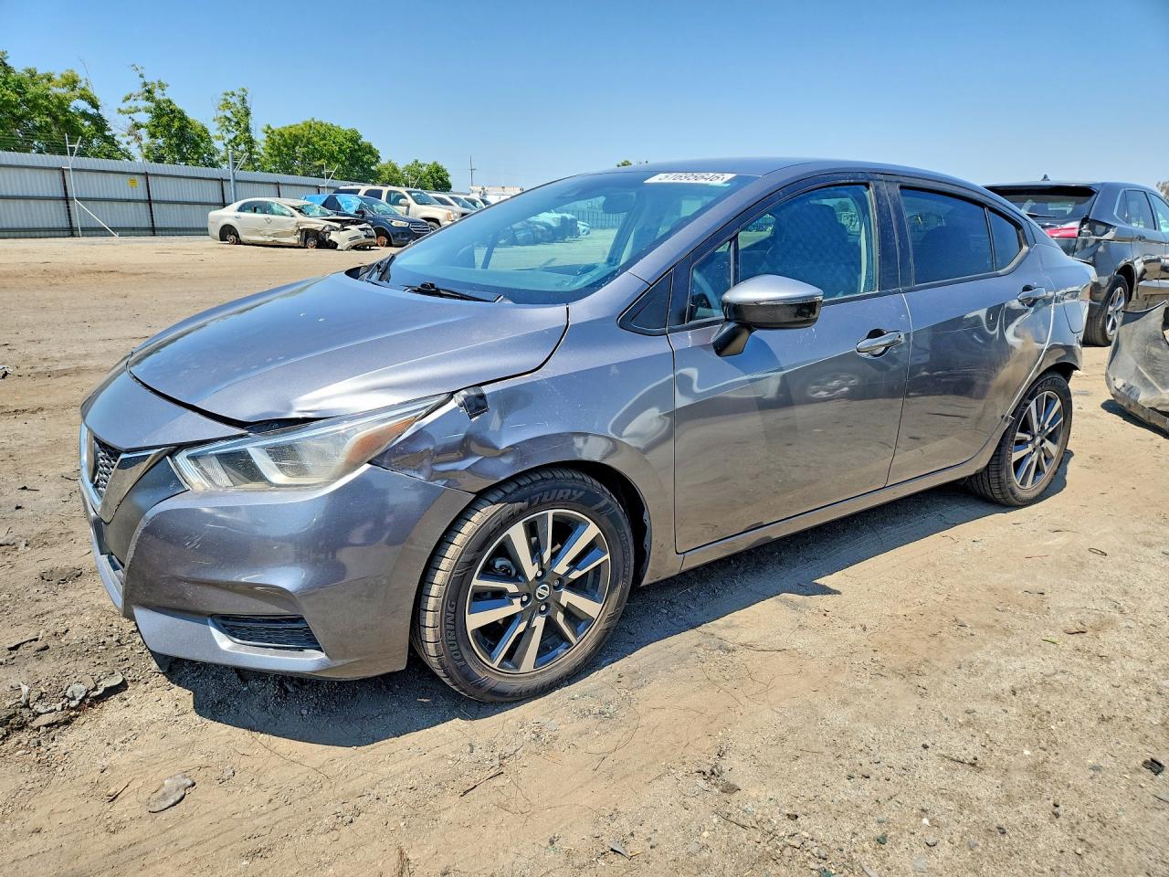 Salvage Nissan Versa Image