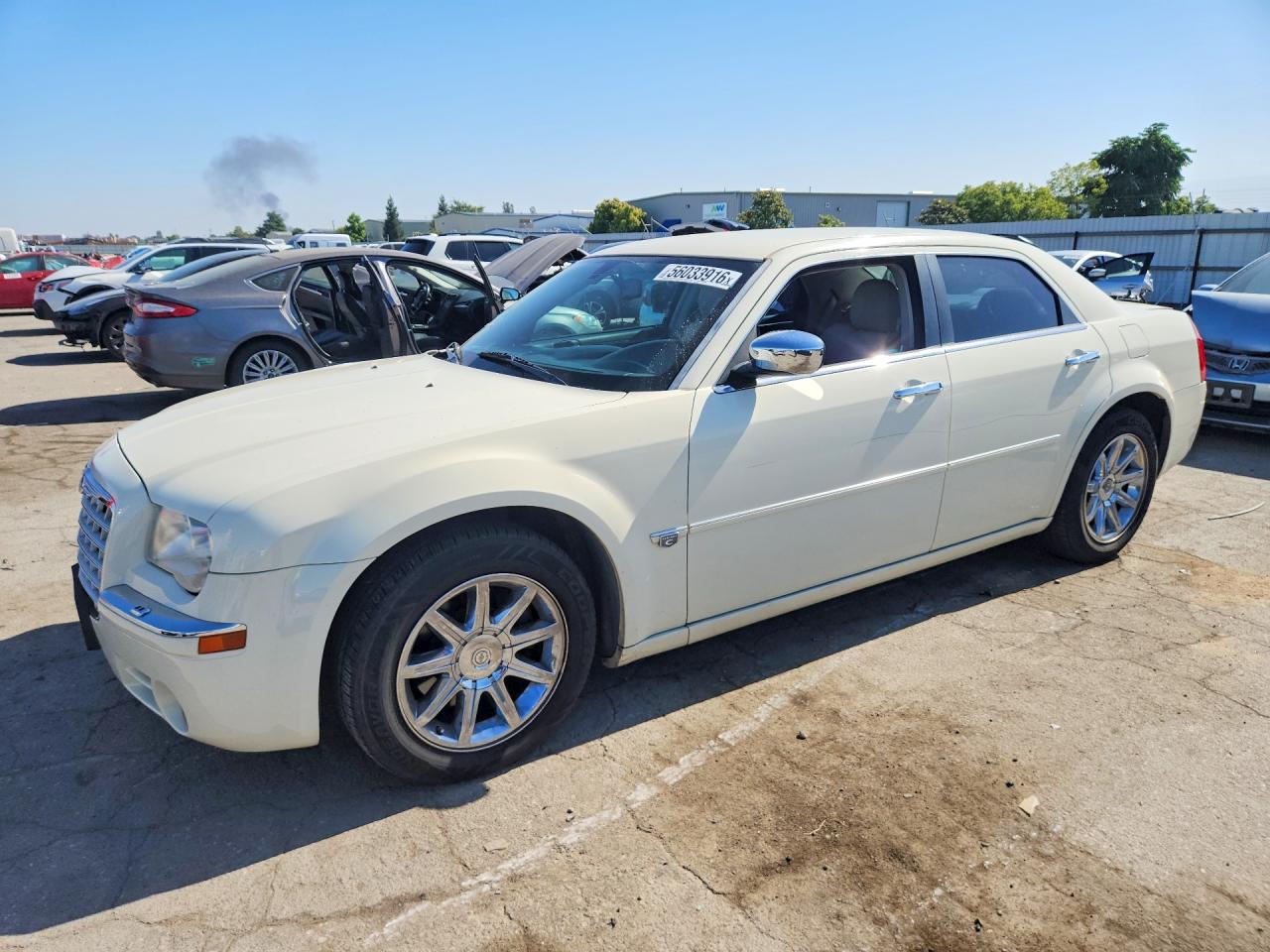 Salvage Chrysler 300 Image