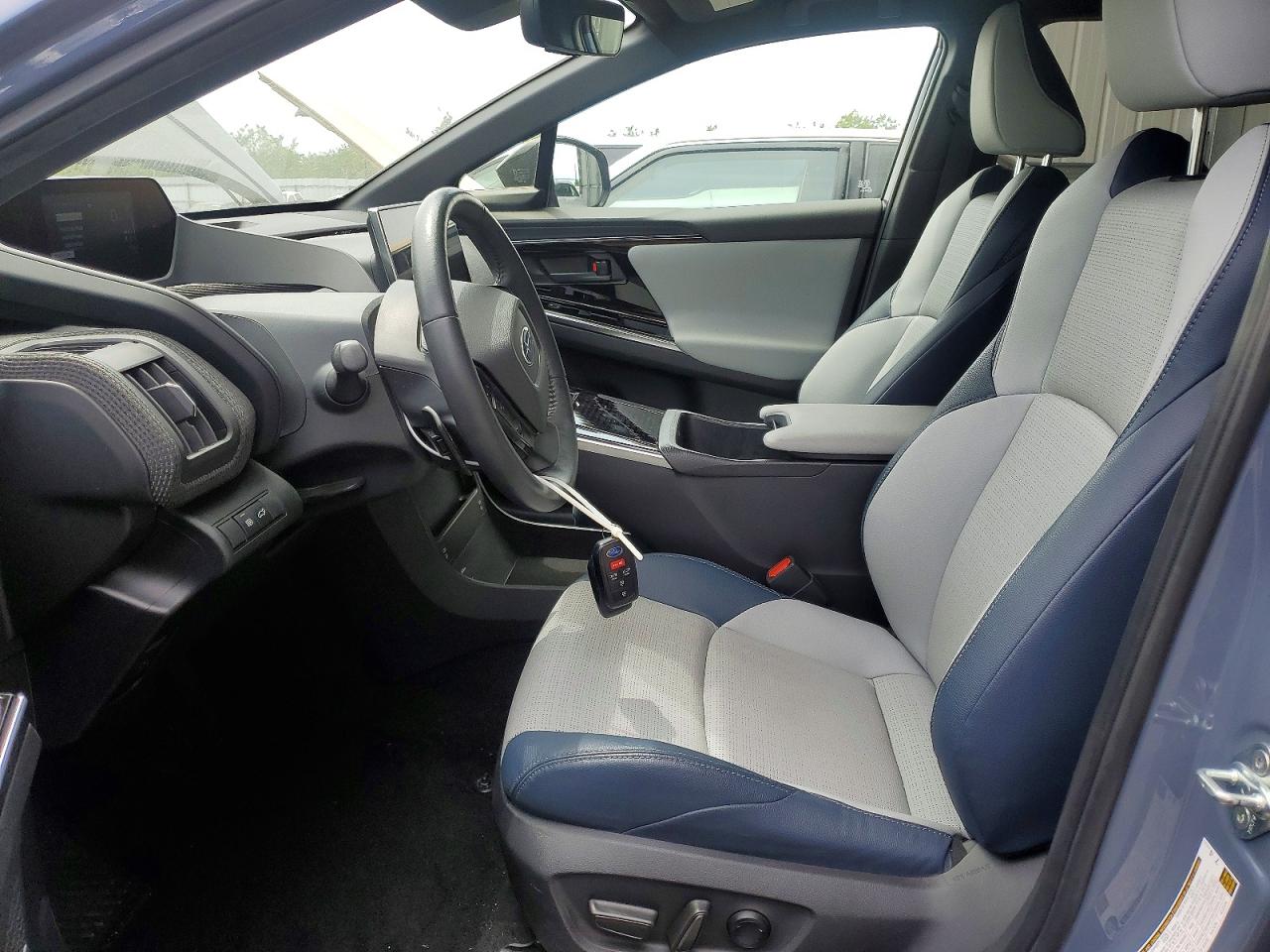 Subaru Solterra Premium