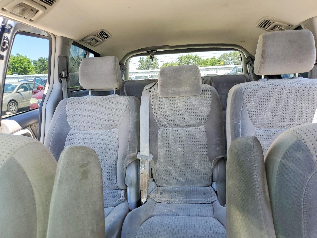 Toyota Sienna Le 8-passenger